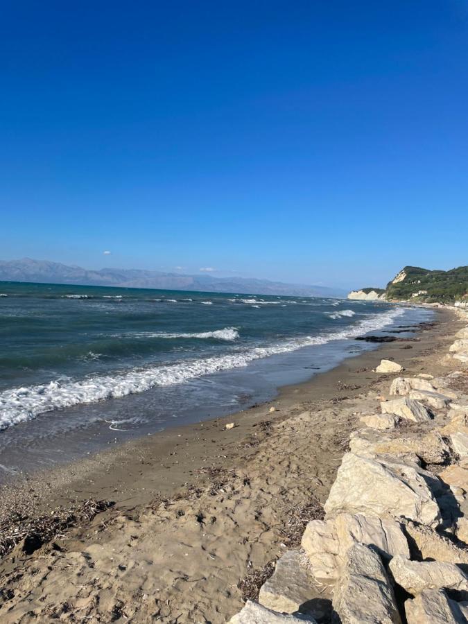 Beautiful Nearby Beach House With Garden, Private Pool And Large Yard Sidárion المظهر الخارجي الصورة